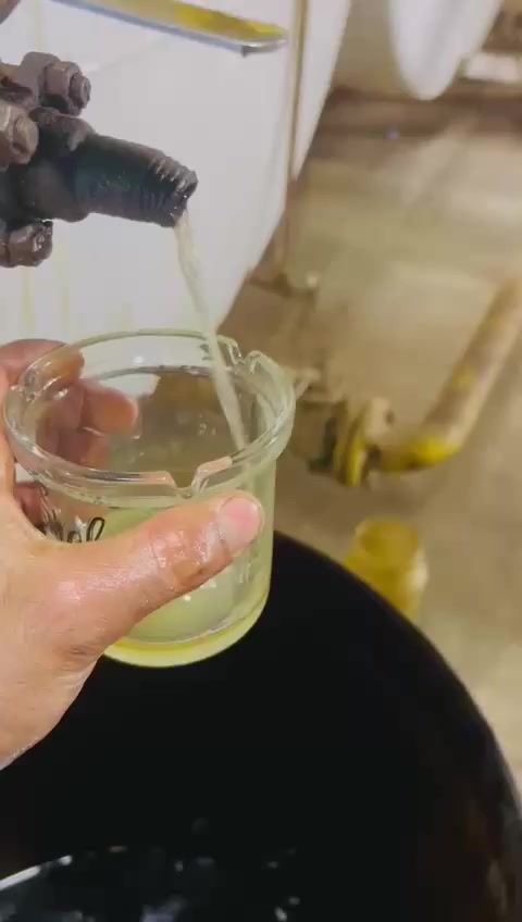 المنتوجات المتوفرة من معملنا  ((مباشرة ))
🟡اصفر خفيف -كثافه25
🟡اصفر خفيف-كثافه50
🛑احمر كثافه-60
الاستفسار ☎️ ***********
