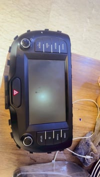 شاشه كيا صول للبيع كها شغاله او جديده  اصليه مال الشركه اني فتحتها من ...