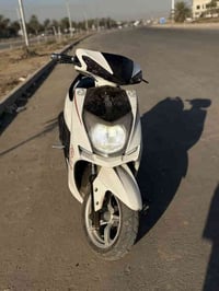 سكنس شمعة كوري للبيع او المراوس  دراجة كفالة عامة   مكاني بغداد الكريع...