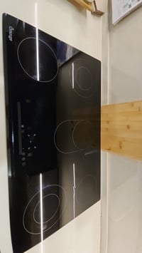 طباخ ليزري خمسه عيون جديد سعر 150 بي مجال للطلب على رقم 07702522195 يت...
