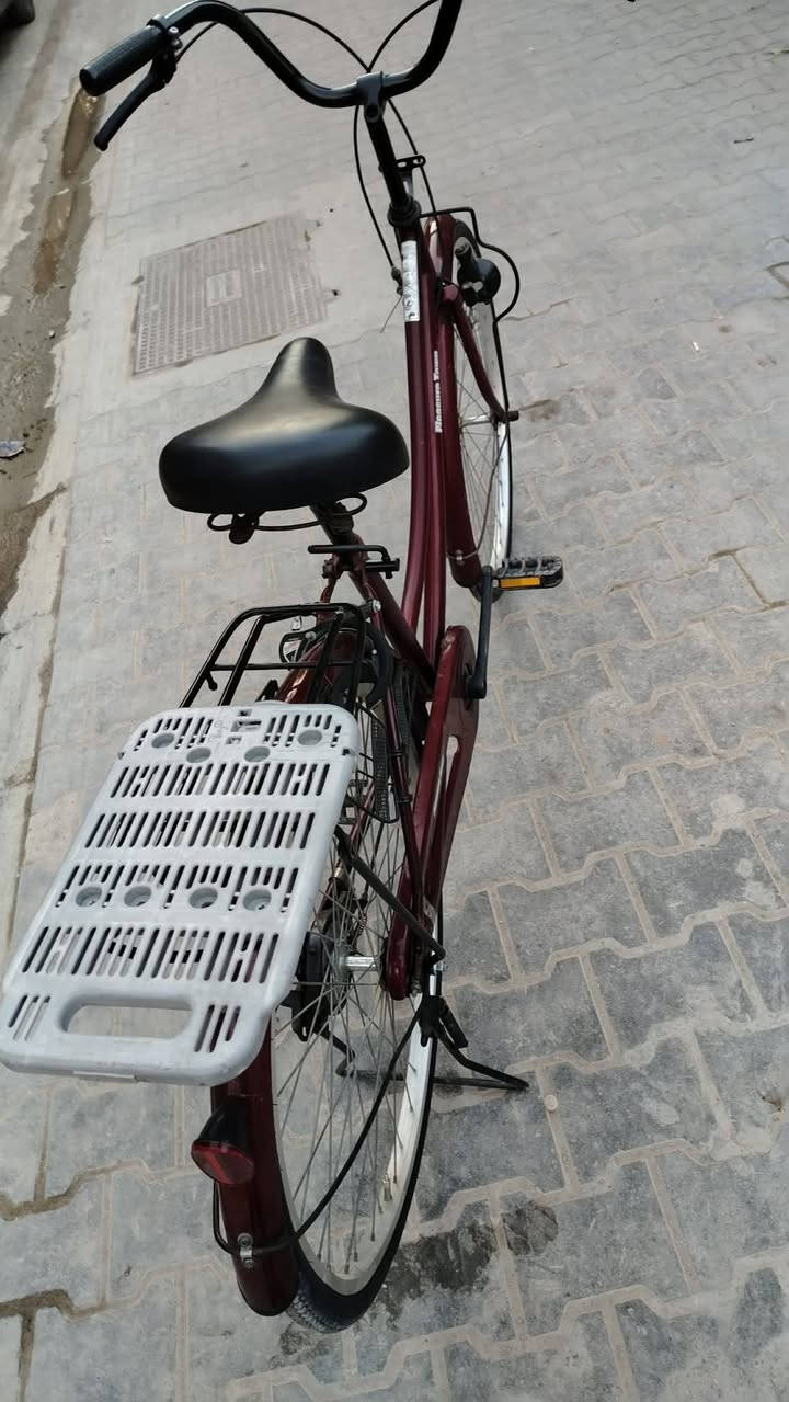 بايسكل بناتي ياباني للبيع حجم 26 بايسكل نظافه 100% المكان بداموك ***********
