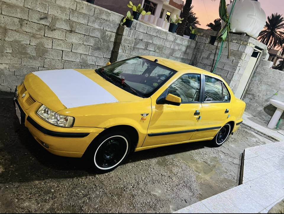 لسلام عليكم
سمند موديل 2011، مصفّرة هيئة وغرامات.
السيارة جاهزة من كل النواحي، ما ناقصها برغي.
المحرك ما بيه لا تبخير ولا تنقيص، الصدر جديد.
التدفئة والتبريد كلها شغّالة، الكهربائيات كلها شغّالة.
السيارة بيها تحوير ويل 14.
بيها صبغ بالجلمغ (الصدر)، ومعمّر جميع الخياسات.
رقمها  بابل – مشروع وطني.النكليزي
باسمي، مداور.ثاني يوم 
 أني موجود ببغداد.
السعر 40 وبيه مجال.***********
أبيع بدون سيباية
