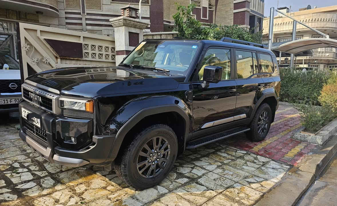 برادو 2025 زيرو R3 
ضمان شركة ساز ٨ سنوات 
مرقم بغداد كامل 
مواصفاتها /////
بصمة ،،،،سلايد ،،،،،،مقاعد جلد وكهرباء وتبريد وتدفئة 
رادار أمامي وجانبي وخلفي، ،،،،،مانع تصادم ونظام الخروج من المسار 
صندوق كهرباء قطعتين ،،،،،اشارة ترحيب بالابواب الأربعة 
وباقي مواصفات البرادو المعروفة 
موقع السيارة بغداد زيونة
الاتصال _/***********
***********
ملاحظة// السيارة مكفولة من كل شي وسعرها جوه سعر الشركة
