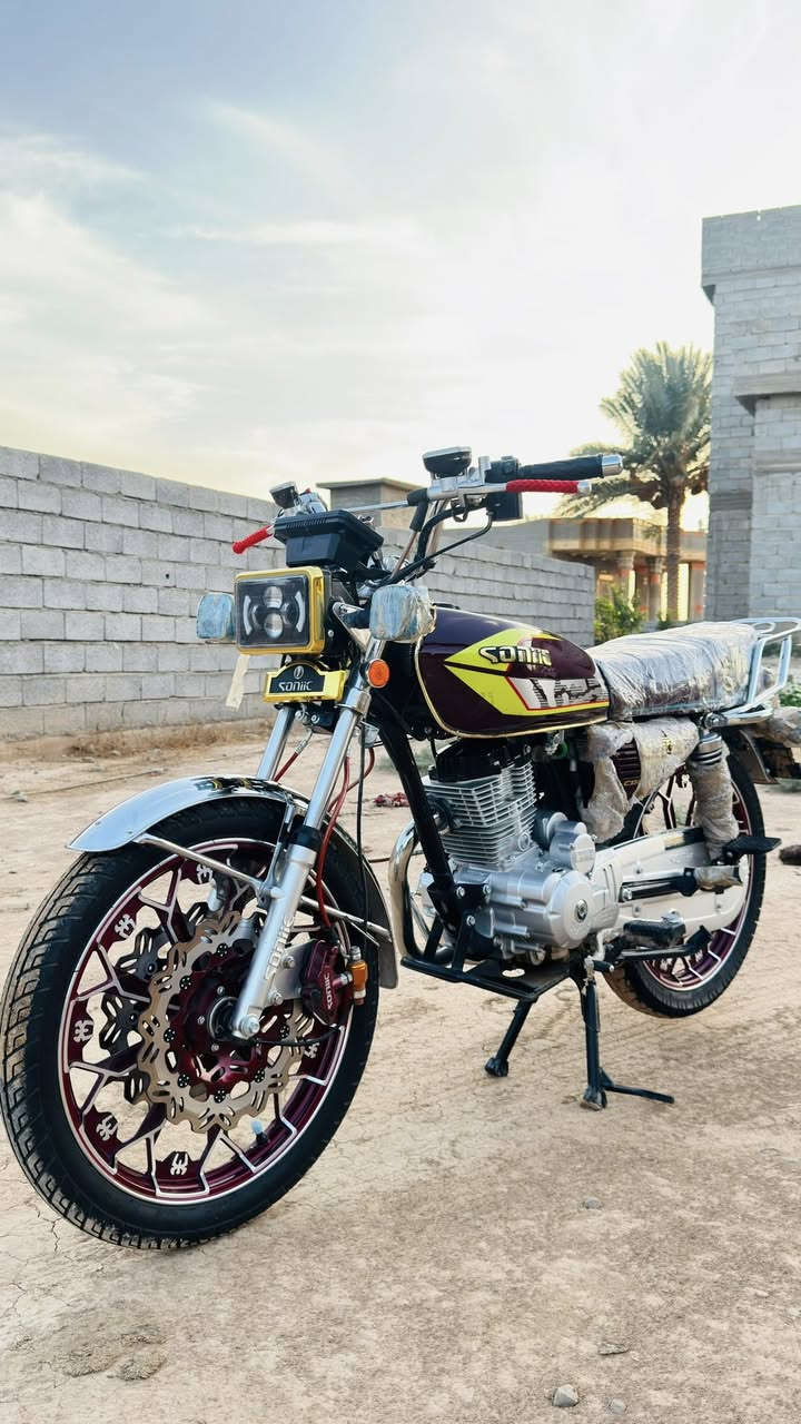 سلام عليكم
دراجه ايراني 2025 للبيع 

محرك 200cc✈️

ماشيه 5000

الدراجه نضيفه بعده بليلون الشركه 

الدراجه بصمه بس اني فاصخ البصمه 

السعر 850 

رقمي ***********🔥

الدراجه جدآ نضيفه
