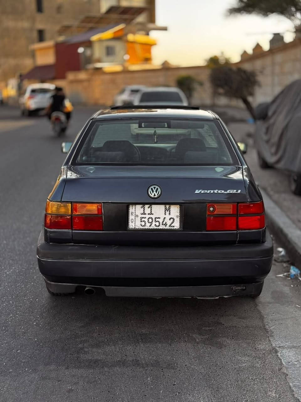 السلام عليكم للبيع كولف فنتو موديل 1993
محرك وكير جيد جدا
محرك 2000 
كير اوتماتيك
تبريد شغال ثلج
صدر جديد
كهربائيات كله شغاله
اي نقص مابيهه
السيارة بسمي
السعر 43 وبيهه مجال بسيط
المكان بغداد بالاعضمية
للإستفسار ***********
