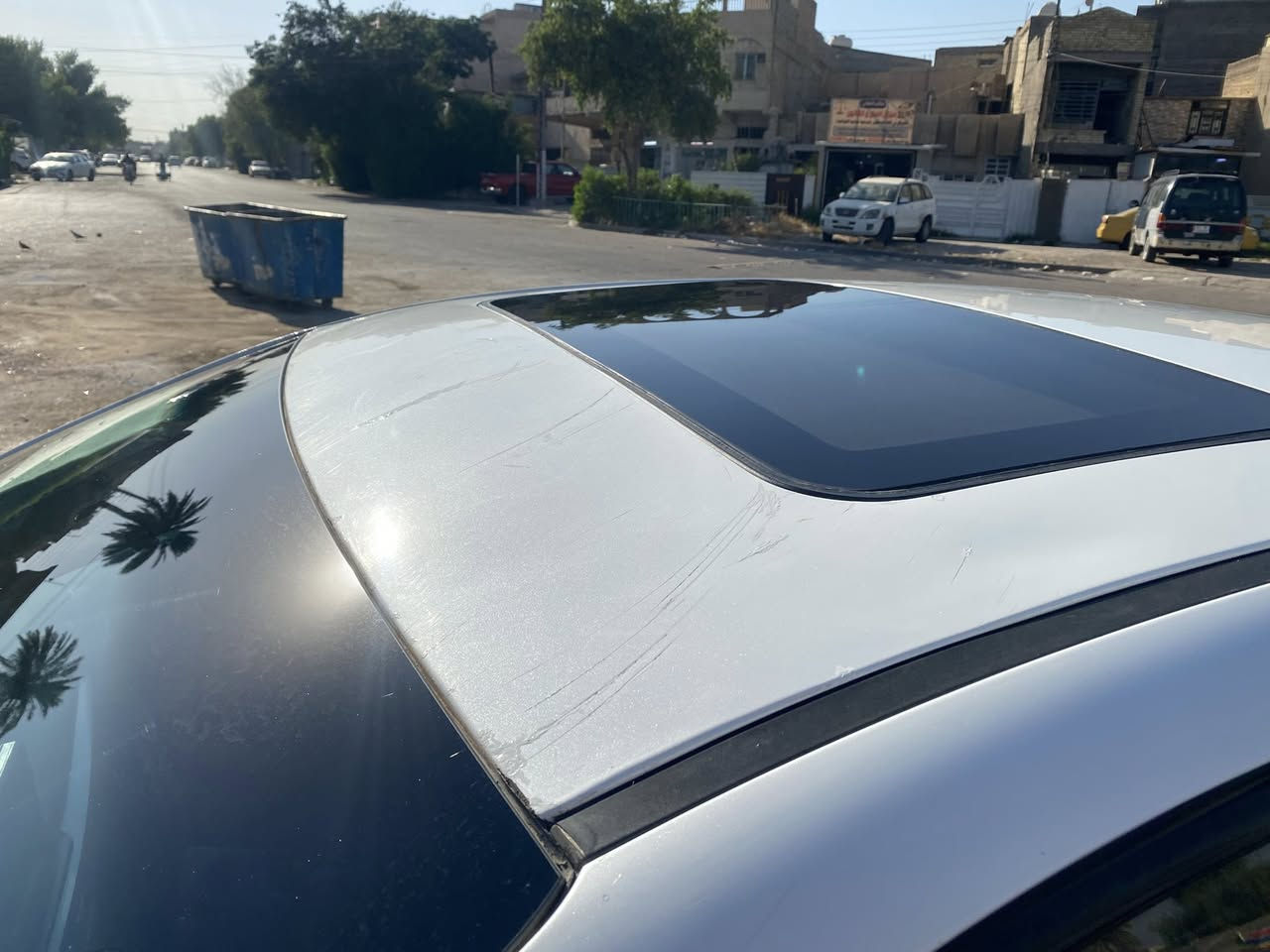 بسم الله الرحمن الرحيم 

كيا سيراتو 2019 خليجي لونهة ابيض صدفي 
السيارة فول مواصفات ماشية 130 الف 
السيارة بيهة صبغ بالجاملغ الامام موجودة الضربة بالصور بدون دواخل وبيهة بارد بالقبق مال جنطة كلش بسيط وبيهة تكحيلات بسيطة والسونار مالتهة موجود بالصور 
مواصفات 
⭕️فتحة 
⭕️اشاير بالمري 
⭕️المري شفط 
 السيارة محورة بصمة شغل كلش مرتب 
وتخم تاير جديد 
ومسويلهة ادامة كاملة لمنظومة الوقود 

السعر 137$ وبيهة مجال بسيط مكان السيارة حي العامل 
***********
واي استفسار موجود على الواتساب
