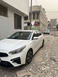 كيا فورتي للبيع موديل 2020 ماشيه 61 ميل قابل لزياده سياره حلوه فول موص...