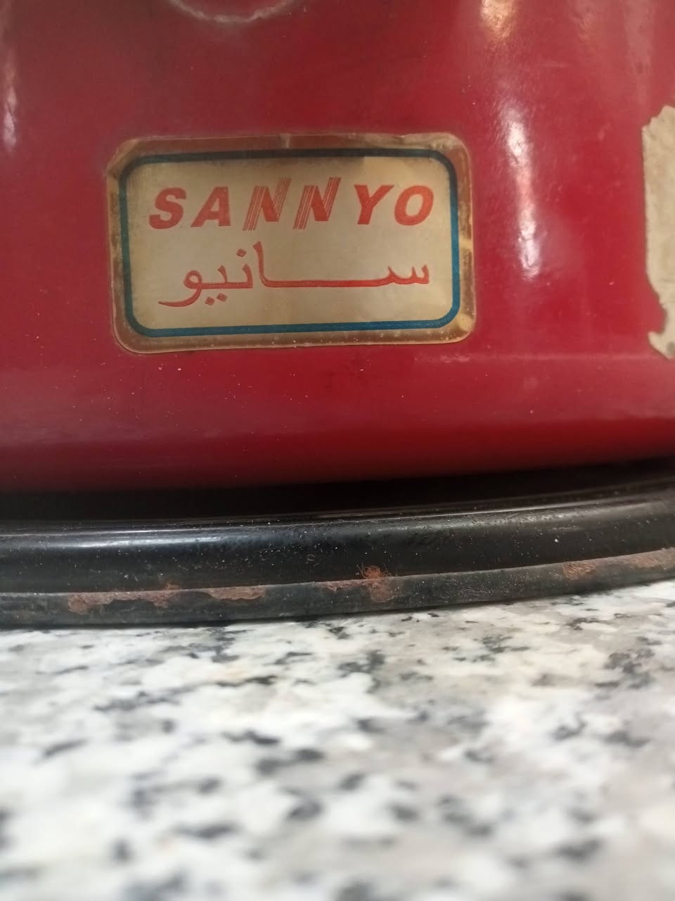 السلام عليكم ورحمه الله وبركاته توفرت صوبه نوع سانيو ياباني استيراد الاسواق المركزيه نضافه اكثر من 85%100الصوبه بلاديه مكفولا من اي لحيم او ثقب شغاله وبلاديه مع فتيله احتاياط (السعر 60الف)يوجد توصيل جميع محافظات العراق الاستفسار مراسله الصفحه او الاتصال (***********)يوجد واتساب وشكراً
