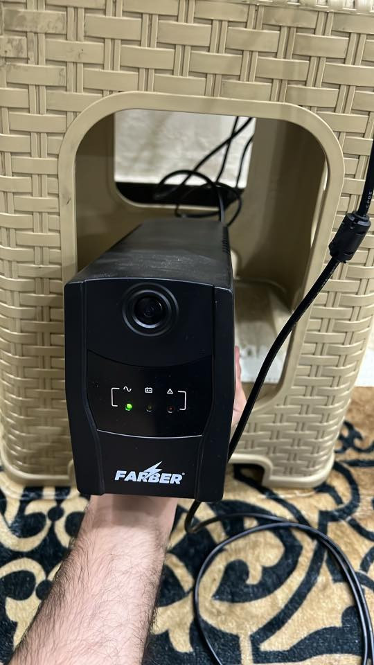 السلام عليكم
بلي فور اونلاين فات  500g
2-يدات وحده اصليه ووحده تجاريه
يوبي اس 850v يشغل شاشه مع بلي 
3-اقراض 
gta
fifa21النسخهالعربيه
Nfa لعبة سيارات 
ماداخل اي تصليح تجي تفحصه وتاخذه 
للتواصل واتساب
***********
سعره 170
