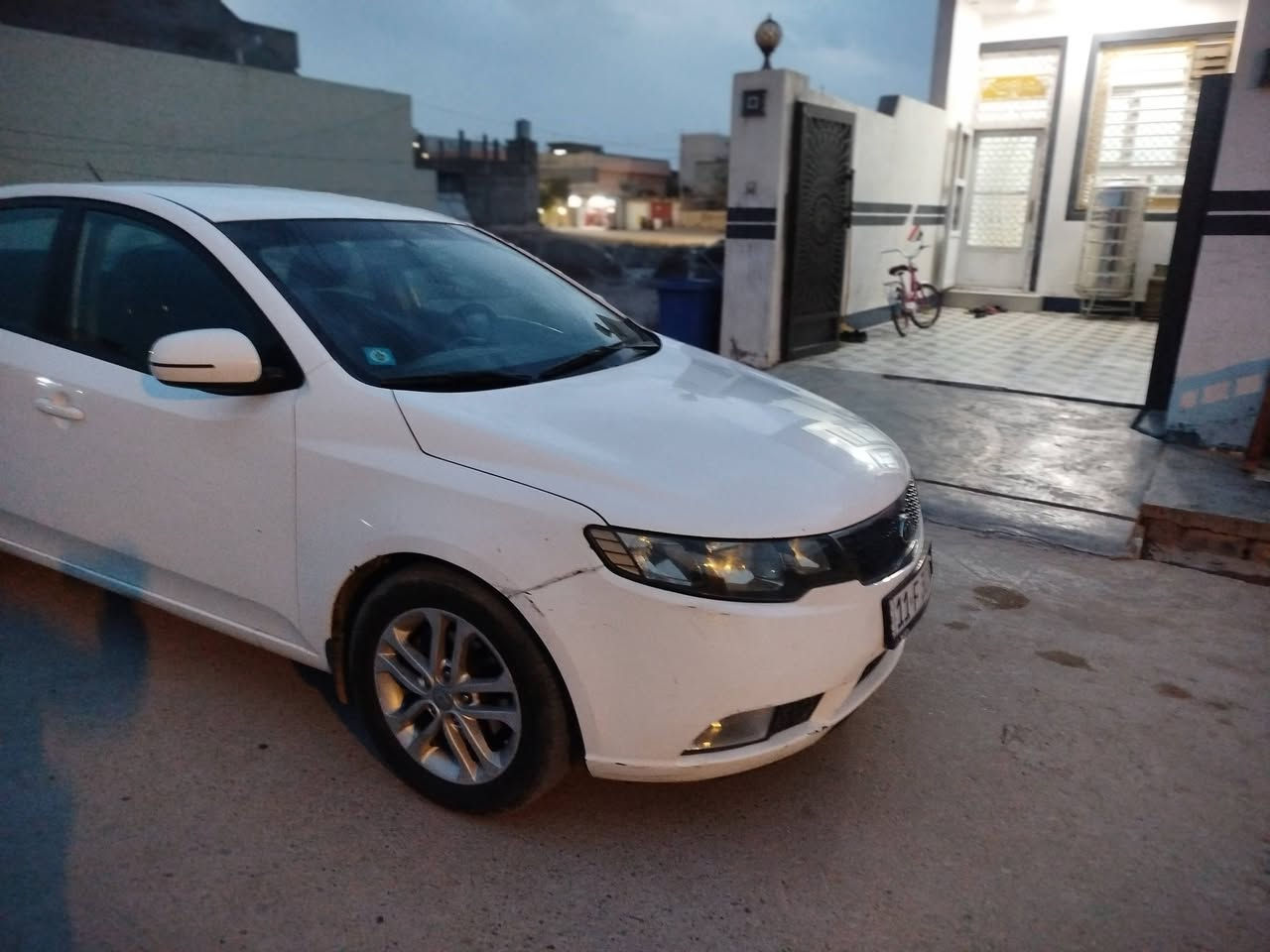 السلام عليكم سيراتو موديل 2011 سنويه بسمي لحد 2028 مكفوله من الصبغ والضربة بغداد  مشروع وطني رايدها ب 104 وبي مجال مكاني ديالى المقدادية الاتصال ***********
