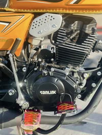 سونك ٢٠٢٥ • موتور ٢٠٠ • رمادي شارع ٤٠