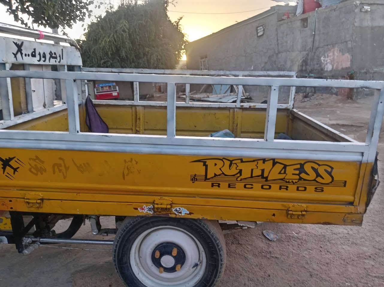 ستوتة للبيع أوراق اصولي موديل 16 عنوان خور الزبير سعر واحد وسبع مية وشراي بيهة مجال
*********** بي وات
