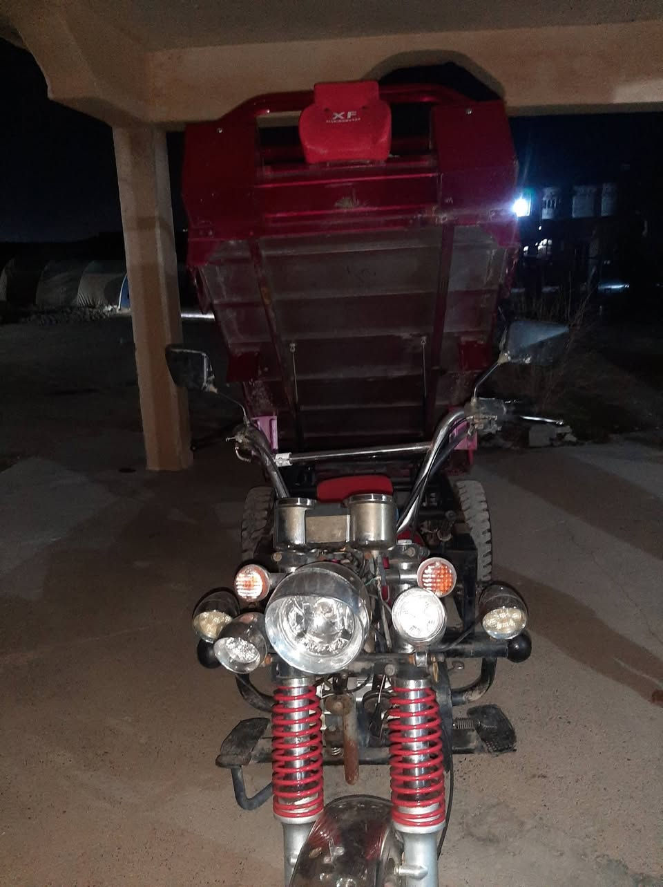 سلام عليكم ورحمة الله وبركاته رمضان كريم علينا وعليكم أن شاءالله يوجد ستوته للبيع 2018ومحرك هم 2018
سعرها واحد مليون واربعه ميه الف 1400 بيها مجال اخوان كلها على الشركه جديده الستوته محركها بدل ولفات فقط


**إذا كنت صاحب هذا الإعلان وتريد حذفه لأي سبب، رجاءا أرسل رسالة إلى الدعم الفني**