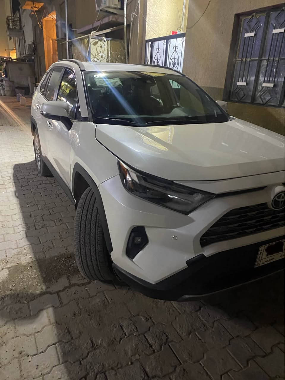 تويوتا راف فور 2022 لمتدد 

رقم بغداد  ماشية 27 الف  فول موصفات 1/1

فتحة 

بصمة 

جلد 

5 كامرات 360 

رادار 360

شاشة وسستم صوت jbl

جنطة كهرباء 

تبريد وتدفئة كشنات 

سيت خزن كراسي 

بريك مفاجئ 

تصليح بغداد درجة اولى 

حادثها :
صبغ بالجاملغات الامام عكد شبر 

تبديل قبغ صندوك نفس لون 

بدون ايرباك ايرباكات كلها سليمة 

مكان السيارة بغداد

السعر 240

*********** بغداد, العراق
