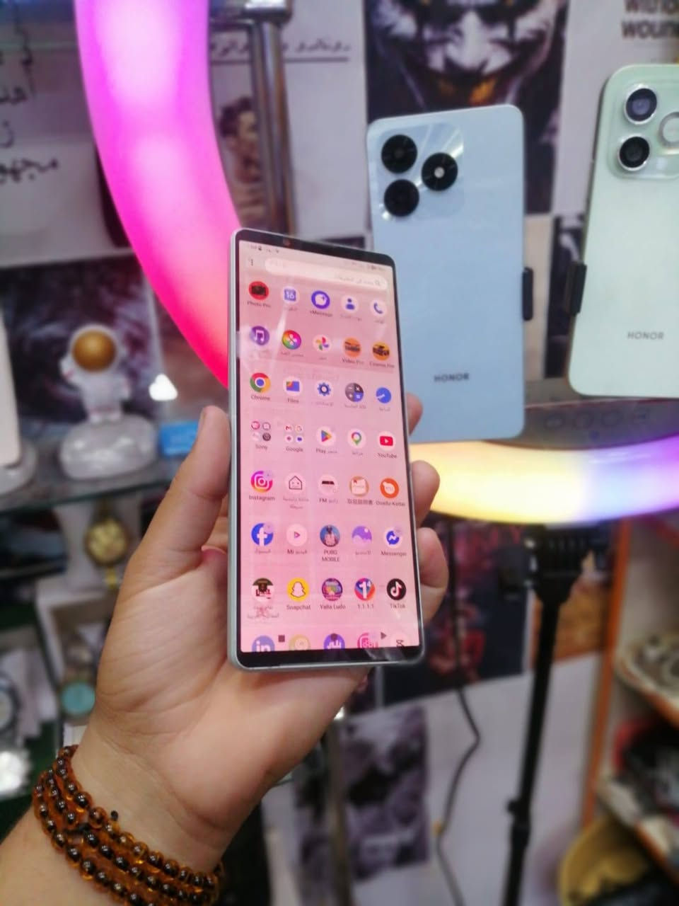 يا الله
جهاز سوني 1 مارك 4 Sony Xperia 1 IV للبيع او مراوس
السعر // 155وبي مجال
ذاكرة // 256 🧸
 الرام // 12
المعالج سناب راكون 8 جين 1 بلس

 البطارية 5000 الشحن 45 
مقاوم للماء IP69  
الكامرات ميحتاج نسولف عنها 
التليفون نضيف فقط الشاشه طابعه وبالوضع الداكن ماتبين 
جهاز غني عن التعريف والي ميعرفه ليعلق
مكاني رمادي التأميم
استفسار اخر // ***********
