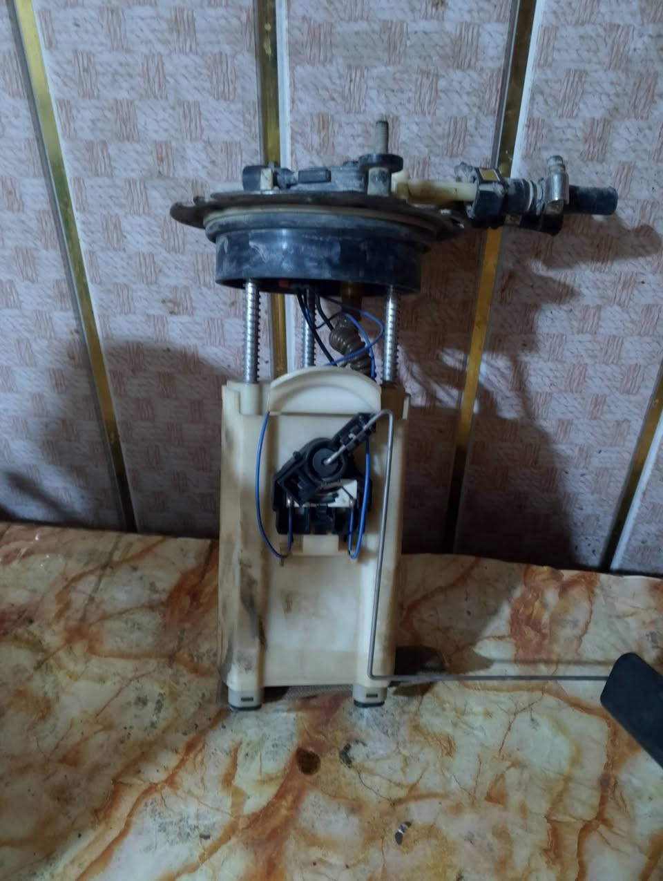 غراض الفينيه 6 برغي بسعر مناسب الزبير المربد القديم ***********
جام. صفح جام داعه
كمبريسر
باور 
دينمو
مكاين جام
بنيد 
جاملغ
