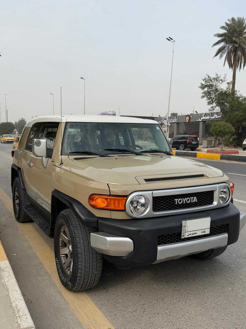 السلام عليكم
اقرا المنشور للأخير  

للبيع اف جي كروزر موديل 2012 / بغداد 

فور ويل 

السيارة مكفولة من الصبغ والتبديل / ليبل واحد 

السيارة بيها بارد بعدة اماكن وكلشي موجود بالسونار ( قسم منهن رصعات وتعدلن)

كير ومكينة على وضع الشركة (فقط مبدل چبنة بيرن بگن وموثق هالشي قبل اسبوع تقريبا) ووين ما تريد تفحص 

ماشية 155 الف ميل قابل للزيادة

سونار السيارة + صور امريكا موجودة على واتساب

سستم صوت JBL + دمام

بوصلة دشبول

السعر 21000$ وبيها مجال 

مكان السيارة بغداد شارع فلسطين

***********

بيع فقط (بدون مراوس)
