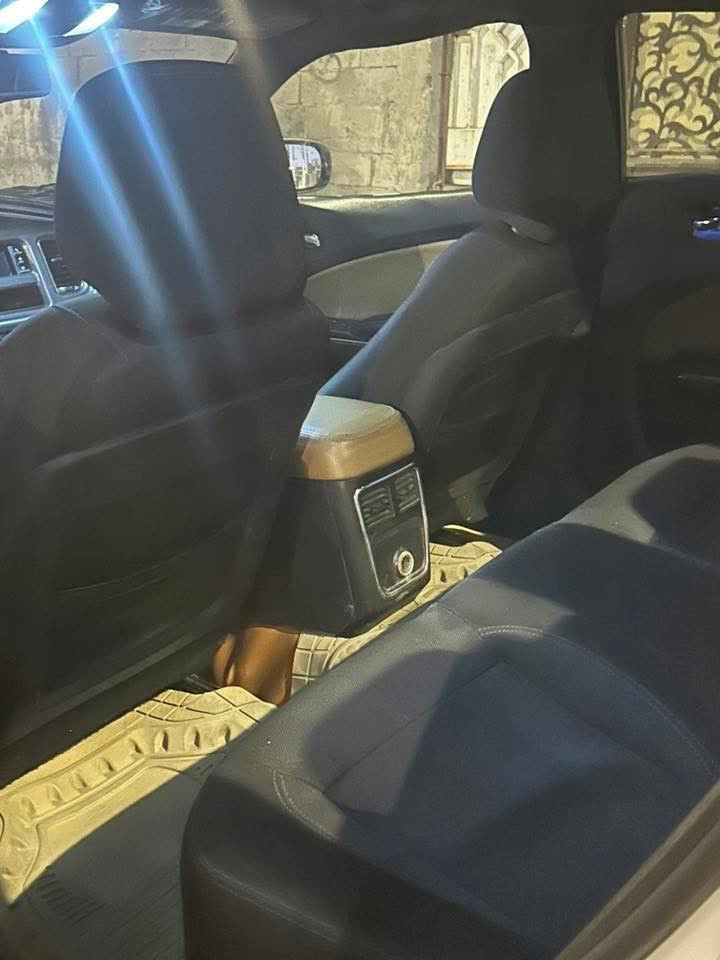 أجرجر 2013 حادثه جاملغ مرجع نفسيته سياره جاهزه من جميع النواحي ماتصرف عليه ربع ***********
