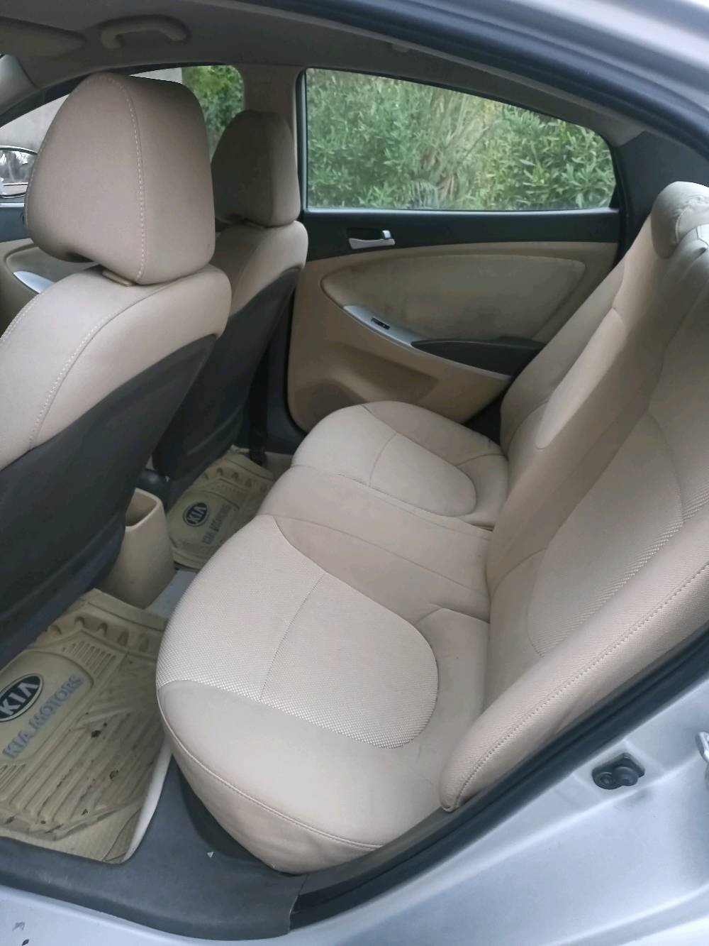 السلام عليكم اكسنت موديل 2014 خليجي محرك 1600دوش قطرتين كير محرك تبريد صدر مكفول مصبوغه حزام جماليه بدون دواخل تكم لغود شواصي حوض مكفولات ماشيه 200 بسمي السعر 90وبيها مجال مكاني بغداد حي الجهاد رقم الهاتف 


***********