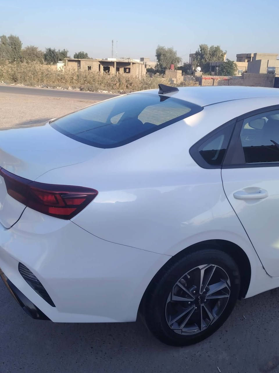 كيا فورتي حره منفيس موديل 2023 كيرمحرك شرط الضرر قطعتين قبق صندوك وجاملغ خلفي سياره جاهزه مواصفاتها نص 
بيع سريع 
اتصل وبيك خير ودلل

***********
