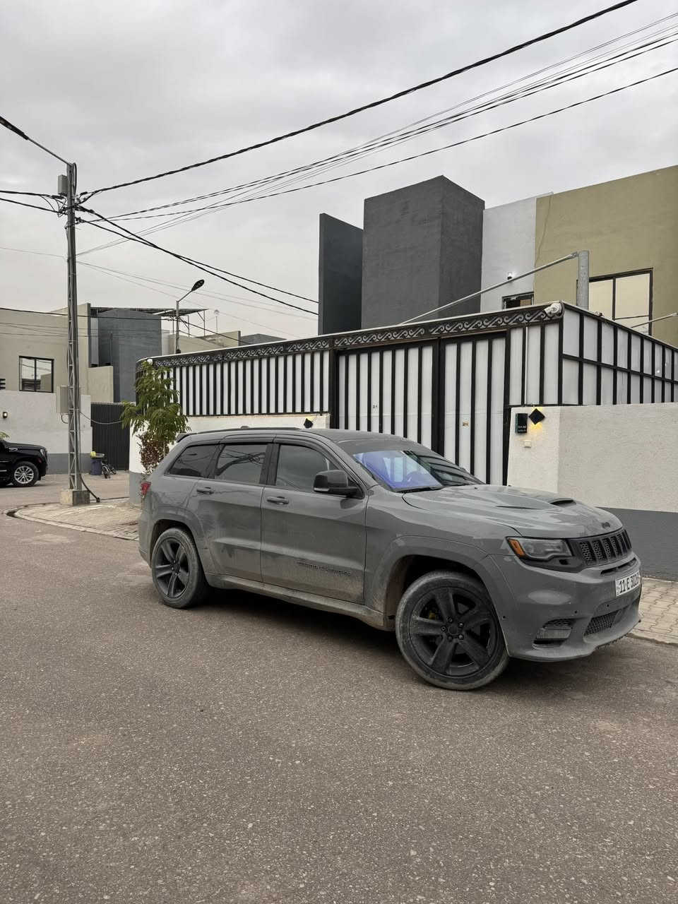 بيع  مناسبه جيب اوفر لاند ٢٠١٦ تغير لون الاصلي رصاصي فيلي
-محرك 3600 
-بانوراما
﻿خزن ميموري
﻿﻿كشنات كهرباء
﻿كشنات تدفئه تبريد
﻿ستيرن كهرباء + تدفئه
﻿مري قلاب +شفط
﻿صندوك كهرباء
﻿شفتات ستيرين
﻿السياره حادثها  جاملغ عكس السايق وبنيد   والسياره مصبوغه عام تغير لون   محدث كت كامل مال Srt حتى الوياله رقمها بغداد الجديد  سنويه لل٣١ مكاني نجف  السعر ١٦٥ وبيها مجال السيارة نصبتها كلش حلوه بالعافية على الي ياخذها 
***********
