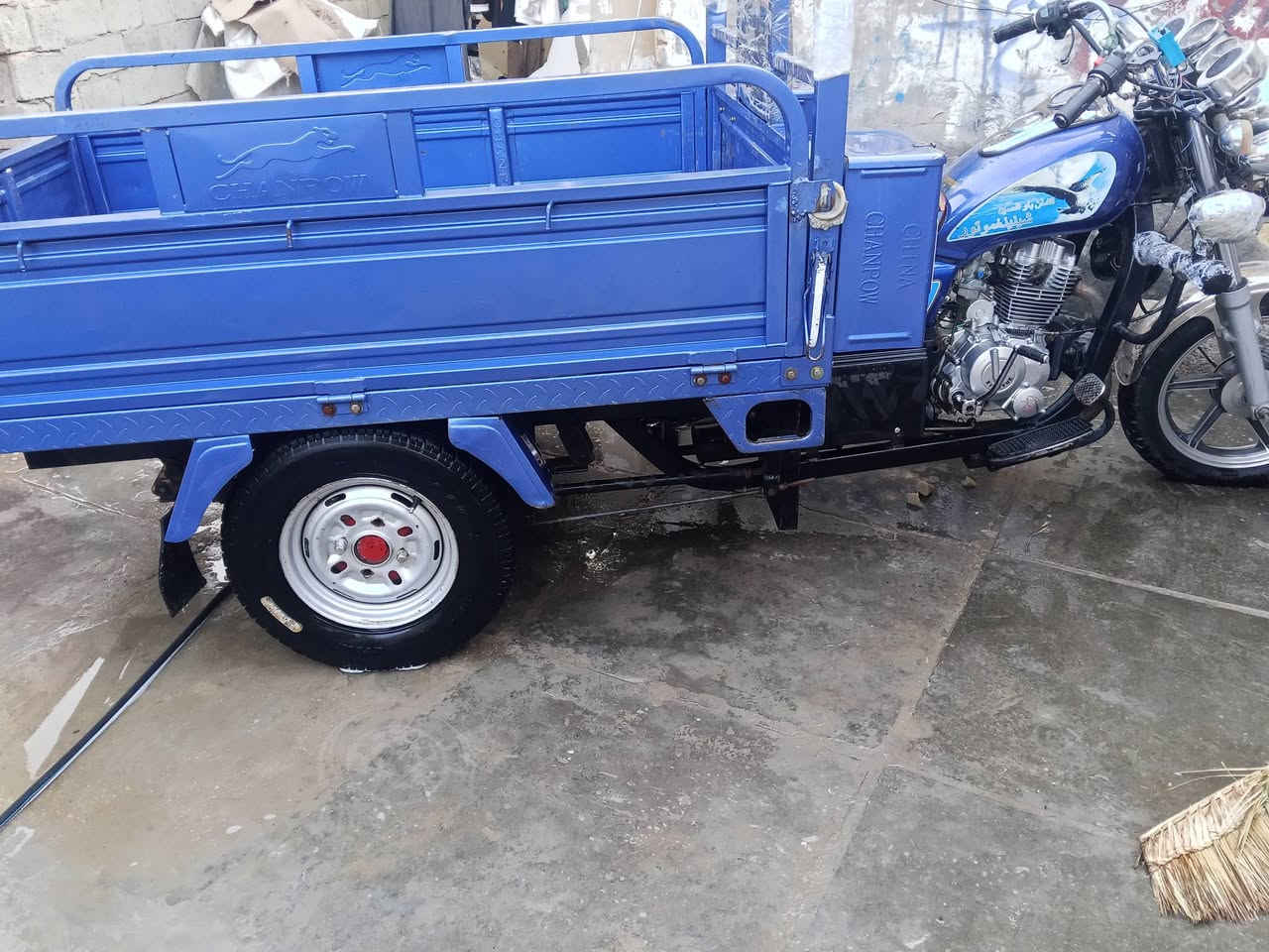 ستوته للبيع موديل 2023رقم وسنويه المكان الديوانية السدير السعر 2250 وبيه مجال شراي يتصل *********** وبيكم خير وتدللون
