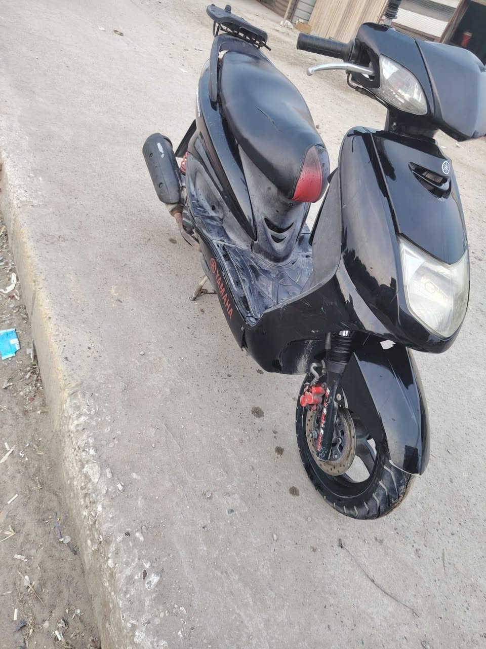 سكنز  ياباني كفاله بدون نقص كلشي شغال المكان حله حي جزائر السعر 500 او بيها مجال  ***********
