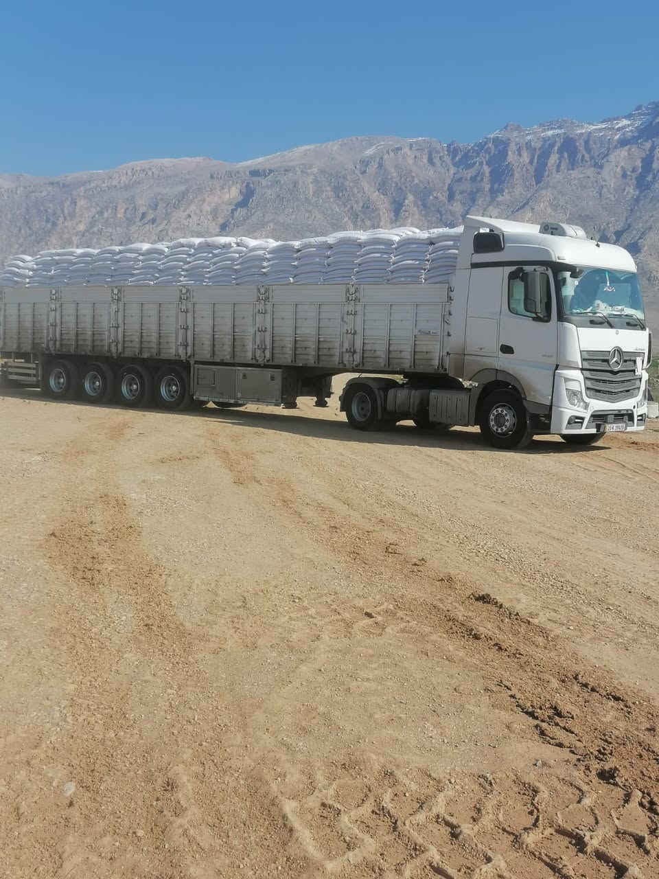 موديل 2015
حجم 1845
مواصفات تبريد ثلاجه كاميره حساس جامبو 
عربانه تريله عراق 
سعر 450 $ بيه مجال 
معرض حجي رمضان اربيل كلك 
***********
***********
