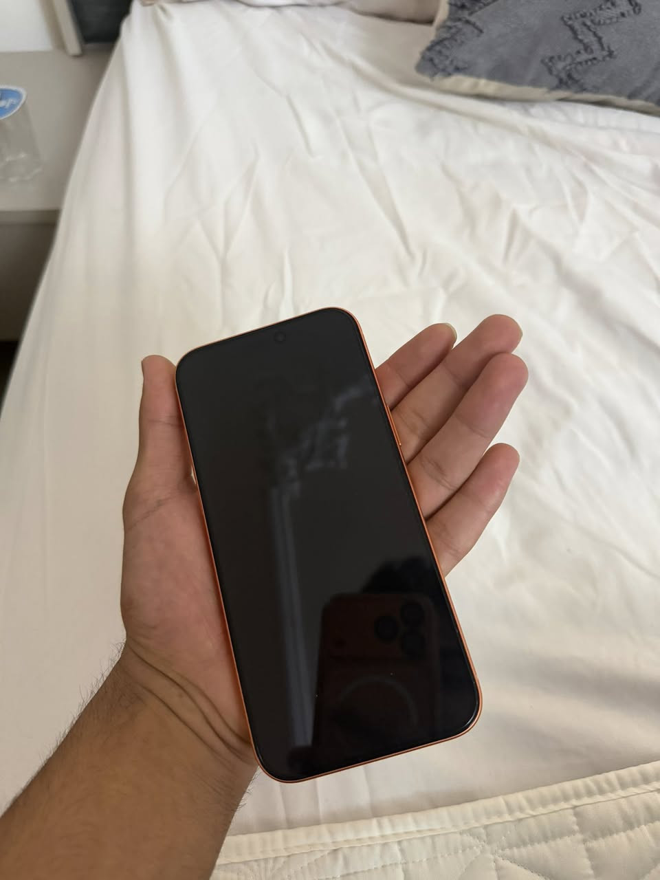 السلام عليكم عندي 17 برو ماكس ذاكرة 256 نسخة ال ايسيم بطارية 100 ومستخدم شي قليل ومشحون 89 مرا والجهاز كلش نظيف وبعده بالضمان وكارتونته موجودة وكل ملحقاته رايدة ب مليونين وبي مجال جداً بسيط للاستفسار ***********
