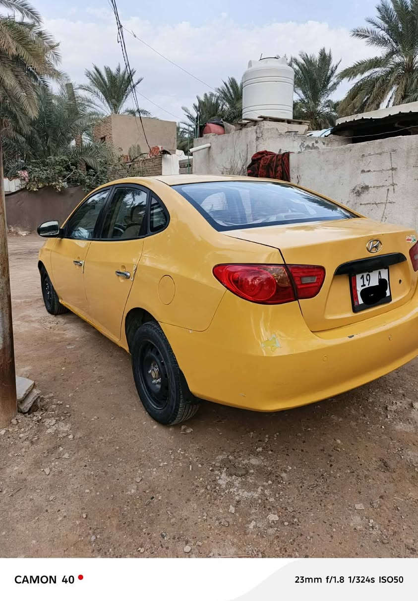 السلام عليكم  النتره 2007مقدس خليجي
بيها ضربه بصفحه السايق 
مكينه2000
كير محرك حداديه خير من الله 
رقم كربلاء انكليزي بسمي
 تحويل ثاني يوم 
مكان السياره  بابل 
السعر 85وبيها مجال 
الرقم ***********
