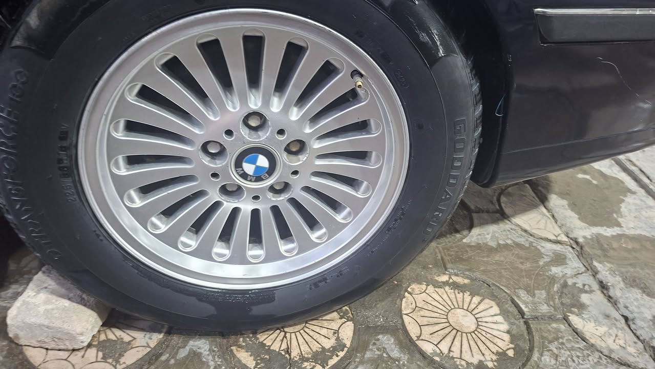 صقر موديل 2000
رقم بغداد سنويه ل27

محرك 28

محرك جديد 

تبريد 

كهربائيات 

مصبوغه جماليه 
سعر 74

مكان السياره نجف 

***********
