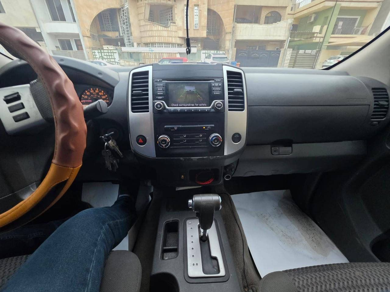 للبيع نيسان فورنتيرا قمارة وربع 🚘 وارد أمريكي 

🔹 موديل 2018
🔹 وارد أمريكي
🔹 ماشية 65 ألف
🔹 محرك 130
🔹 قمارة وربع

ملاحظة: السيارة بيها ضربة جاملغ وبنيد فقط.
الميكانيك جيد والسيارة تمشي وما بيها مشاكل تشغيل.

السعر: اتصال 
المكان: البلديات
للاستفسار:
+964 770 186 3739
+964 782 883 6488

