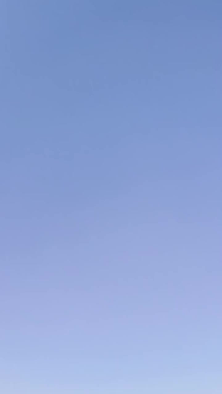 السلام عليكم هينو انكر ابو شفه لبيع كفاله عامه طول 6وربع مكينه 80فول عادي بسمي رقم ذي قار مداور ثاني يوم جاهزه لعمل تايرات 19ونص توني فاتح كلج وبريك اربع وياله ومحجر جديد مكاني ناصرية قضاء شطره وشراي ينتصل ***********
