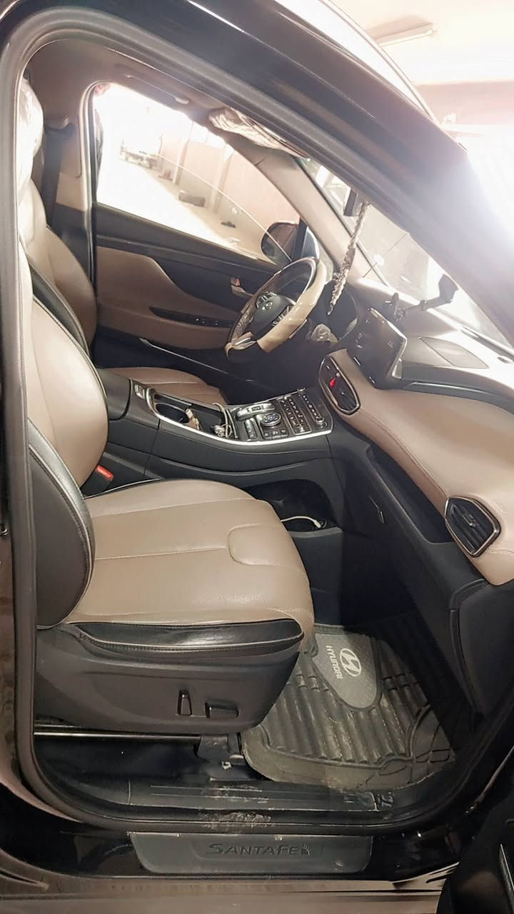 سنتافي لمتدد لون مميز فول
موديل 22
محرك:2500تيربوو 

وارد : اميركا

مواصفات 

1_ بصمه 

2_تشغيل عن بعد 

3_حساس وترحيب أبواب 

4_جنطه كهرباء 

5_ أشاير مري

6_مري قلاب 

8_مري شفط

9_لد امامي خلفي 

10_رادار امامي خلفي وجانبي 

11_حساسات 360 

12_كامرات 360 عدد 4

13_كشنات جلد حضن 

14_كشنات تدفئه 

15_كشنات تبريد 

16 _تدفئه استيرن 

17_اوتو هولد 

18_إطفاء ذاتي اقتصادي عند التوقف 

19_سايد بريك كهرباء 

20_فول تحكم ستيرن 

21_فول قياده ذاتيه مع تحديد مسار وتنبيه الخروج 

22_بردات خلفيه 

23_قطعتين تبريد

24_بانوراما ع طول السقف 

25_خزن كشنات ميموري 3 وضعيات

27_سستم سماعات هارمن 12 سماعه 

مرقم قادسية بسمي تحويل مباشر

ضرر تبديل بنيد فقط

عنوان : ديوانية المركز

السعر 220 وبيها مجال
***********
استفسار : الإتصال على الرقم 
بيع مستعجل
