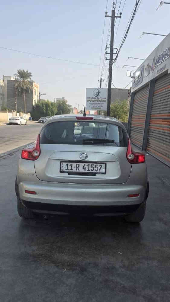 حادث جامغ امامي فقط
مصبوغة حزام اثر جراد
- شاشة
-كاميرا
-لايت زنون عالي ناصي جديد، بروجكترات جدد
-صدر جديد
-تايرات جدد
-دسكات، فلنجات جدد
-تبريد ثلج
-كير جديد
-المكينة محتاجة ادامة موجوده صورة من فحصتهة جهاز
السعر : 85 ورقة 
مكان السيارة بغداد حي الجامعة
للتواصل: *********** بغداد
