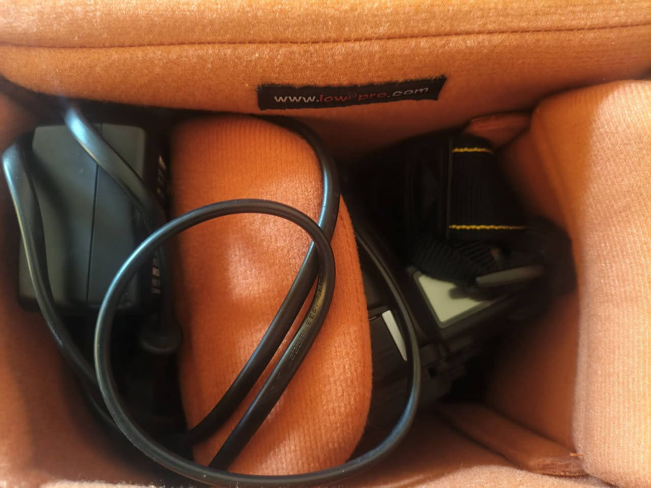 السلام عليكم 

للبيع كامرة NIKON 

السعر 300 

للاتصال او واتساب / ***********
