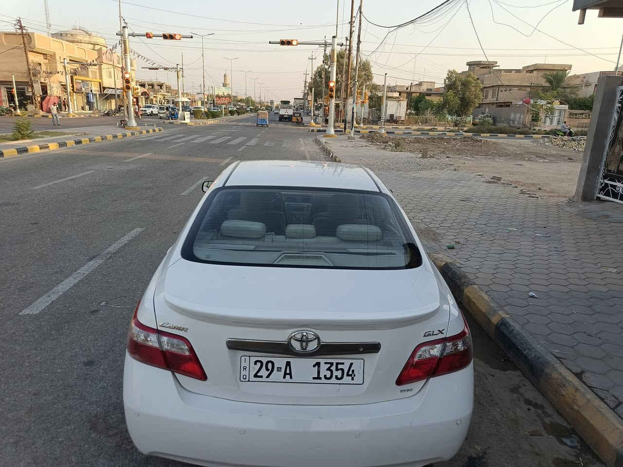 للبيع: تويوتا كامري 2008 (خليجي) 🚗
المواصفات والجاهزية:
​الموديل: 2008 (مواصفات خليجي)
​الرقم: واسط (أنكليزي)
​السنوية والتحويل: باسمنا والتحويل مباشر هزه جديده
​المحرك: خير من الله، وبحالة ممتازة جداً
​التبريد: ثلج ما شاء الله ❄️
​الحدادية: جديدة وجاهزة بالكامل
​التخم تاير: جديد 
​✨ ملاحظة: السيارة حلوة ونظيفة جداً وما تحتاج أي مصروف، 
​للتواصل والاستفسار:
***********
***********
سعر ٩٨ وبيه مجال
