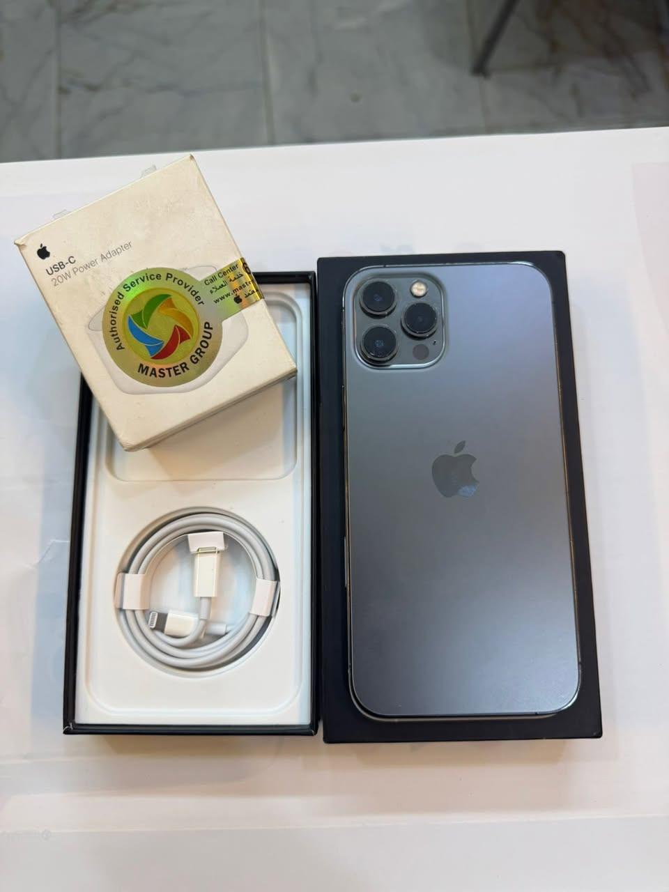 ايفون 12 برو ماكس 256 ذاكرة
بطارية 73‎%‎
نضافة 100‎%‎
كامل ملحقات الاصلية 
شركة ماستر
السعر خاص ***********
العنوان القطاع شارع السوك مجاور عوينات الكرار 
مركز الشمس
