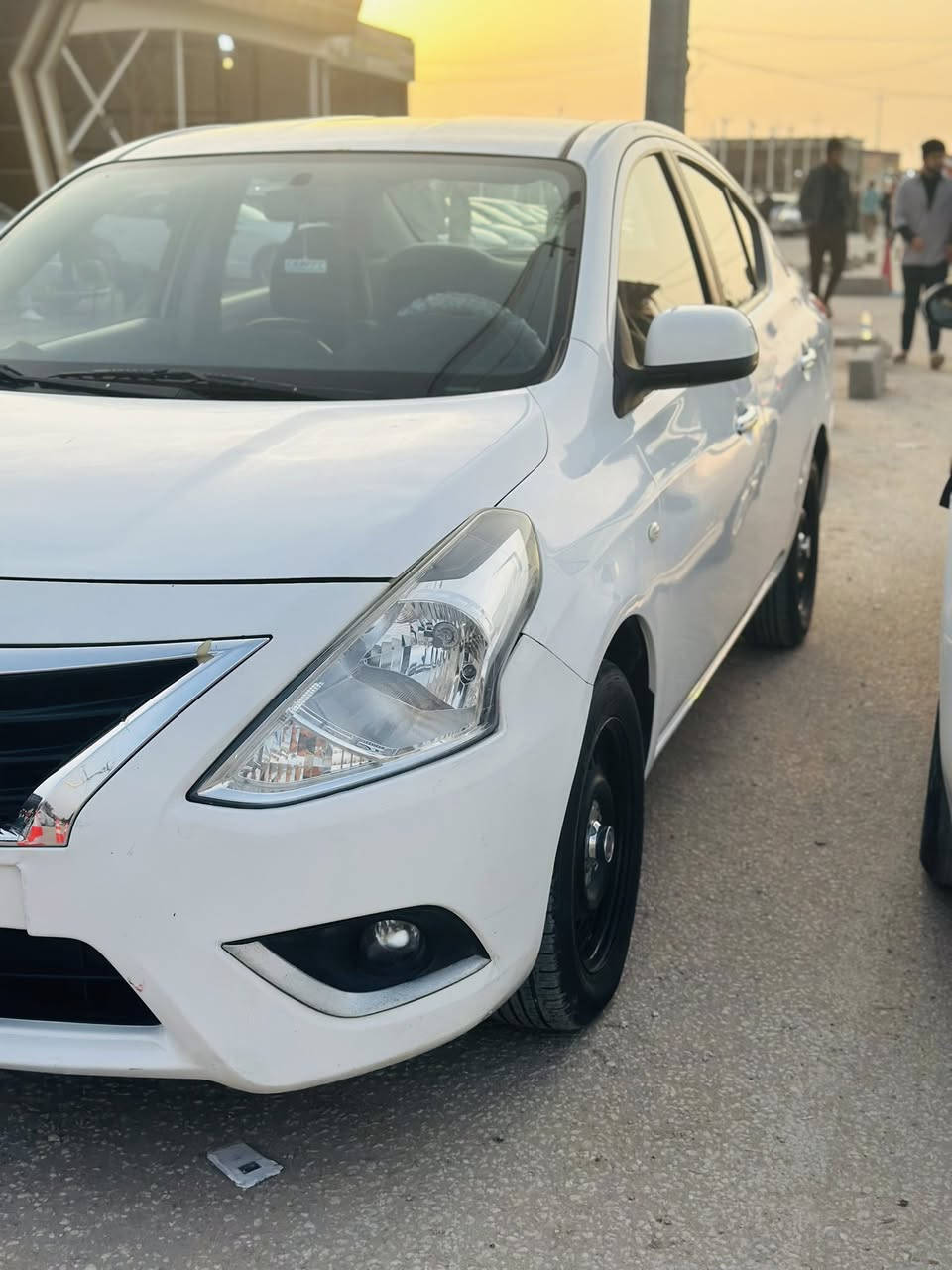 سلام عليكم نيسان صني هندي مديل 2020 السياره نضيفه سياره مكفوله بيه بس باردات سياره معروضه البيع سعر 105 بيه مجال اي ستفسار هاذ رقمي ***********
