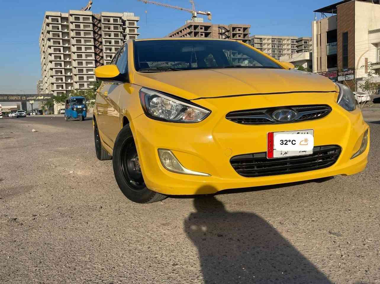 السلام عليكم اكسنت ٢٠١٥ وارد امريكي حادثها جاملغ وشويه من البنيد ومبدل فقط جاملغ جهت السايق بدون  دواخل مكينه بلاديه تبريد ثلج 
ماشيه ١٢١٠٠٠ مايل
بغداد باسمي 
*********** حي الجهاد

