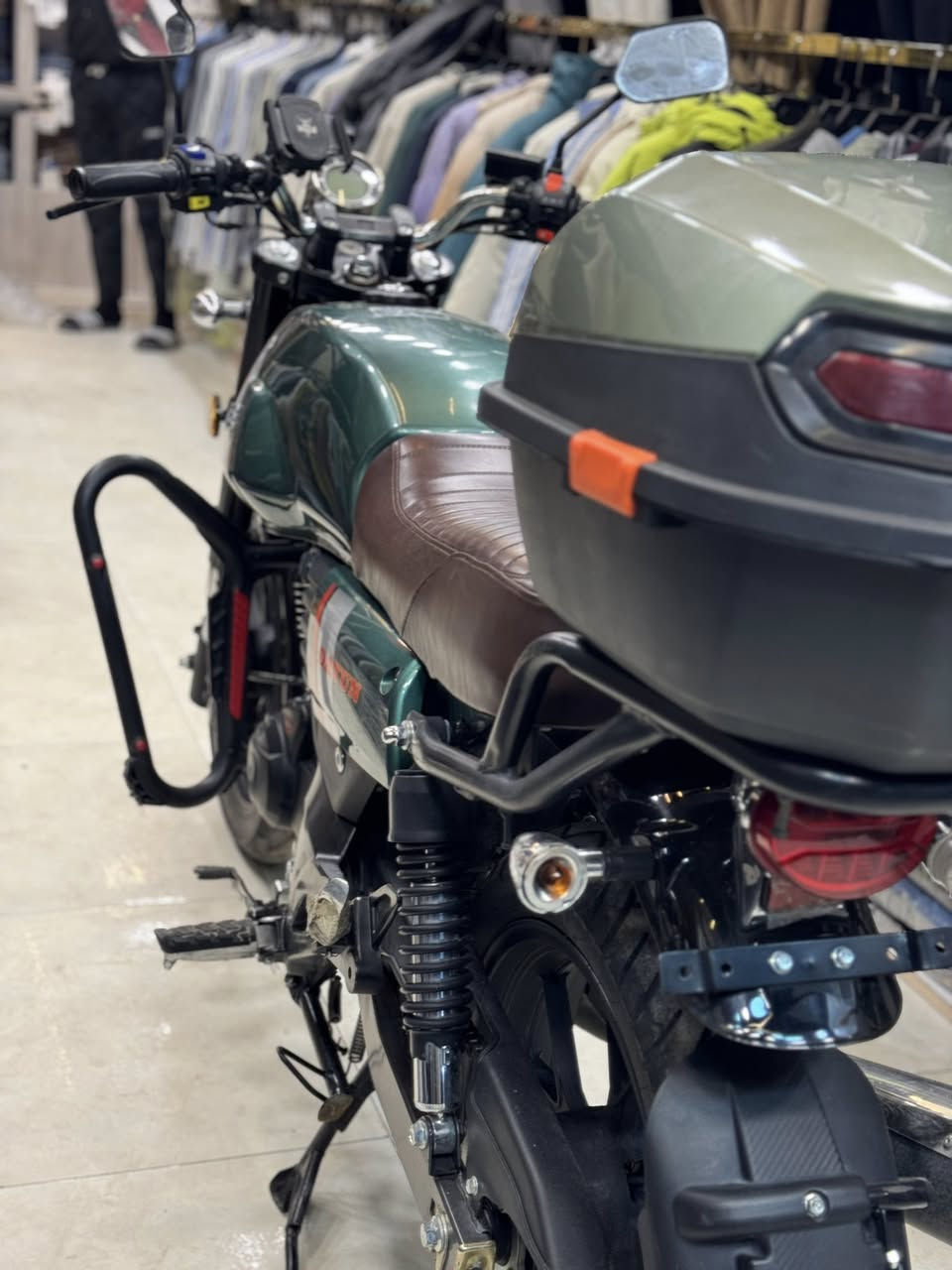 ا السلام عليكم دايوان لييتي جيب وياك 50 فيتر وتعال افحص سعرها 1600 للأستفسار ***********مكاني بغداد مدينه الصدر
