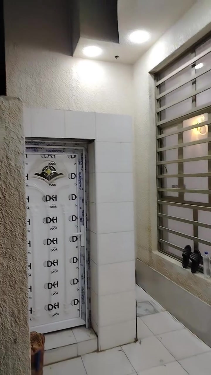 مشتمل حديث البناء فول شارع أبو الفضل للبيع ***********
