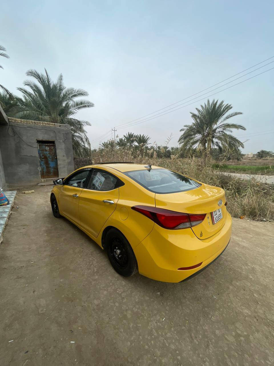 سلام وعليكم النتره للبيع وارد كوري
موديل 2011
فول مواصفات
1بصمه
2بنوراما
3شاشه
4تدفئه تبريد
داخل السياره كحلي 
سياره فول ماتعبانه ضربته فقط الجاملغ اليسر الخلفي راجع ع البارد سياره مكفوله مكينه جي دي اي 1600 مكان السياره السماوه السعر 90وبيه مجال رقم السياره بغداد رقم صاحب السياره ‏‪
‏‪0781 537 6135‬‏
