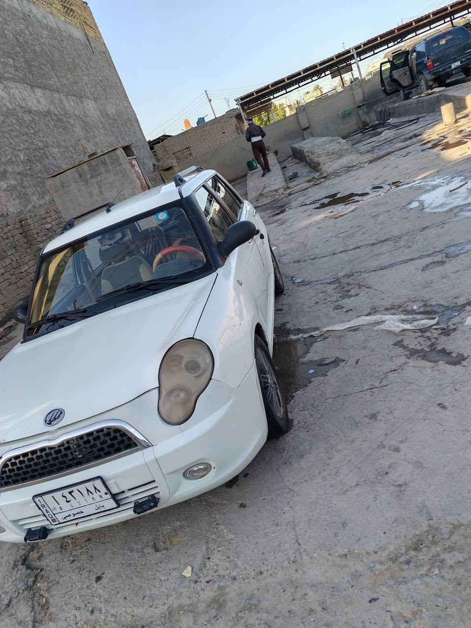 ليفان 320 للبيع  رقم بابل ب اسمي تبريد شغال حداديه نضيفه كير مكينه نظاف رقمي
سعر 33 وبيها مجال عنوان حله نادر رقمي ***********
