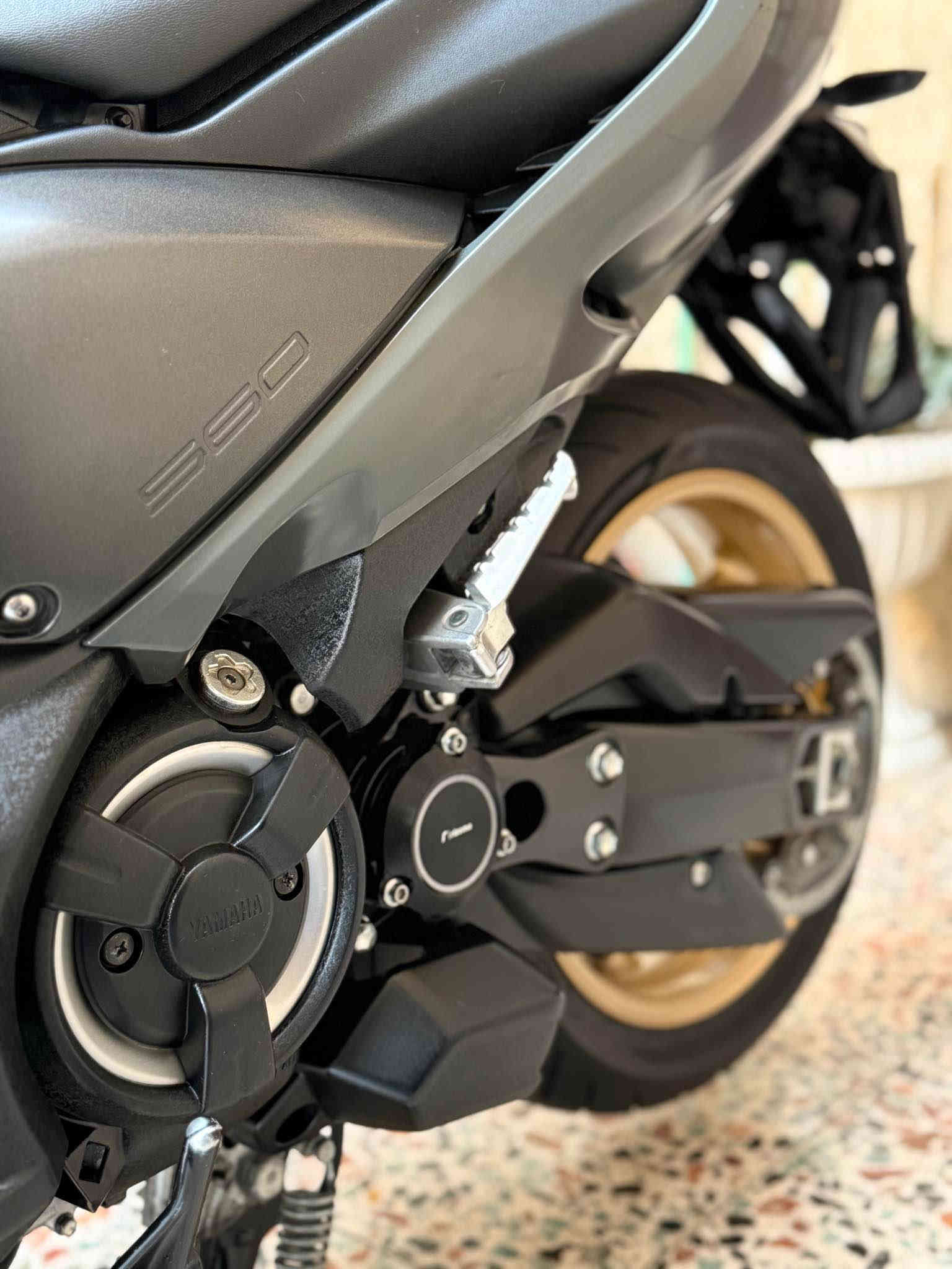 ألسلام عليگم TMAX 2021 وارد ياباني 
ماشيهـ 35 ألف ألفئهـ تاچ ماگس لون زيتوني 
دراجهـ مكفولهـ كفالهـ عامهـ نظافهـ 100/90 
فول مواصفات جامهـ كهرباء ستاند حساس 
كشن تدفئهـ يدات تدفئهـ ومعروفهـ مواصفاتهـا
العنوان بغداد البياع 
*********** 
السعر 80 ورقهـ وبيهـا مجال حگ الچيهـ بغداد
