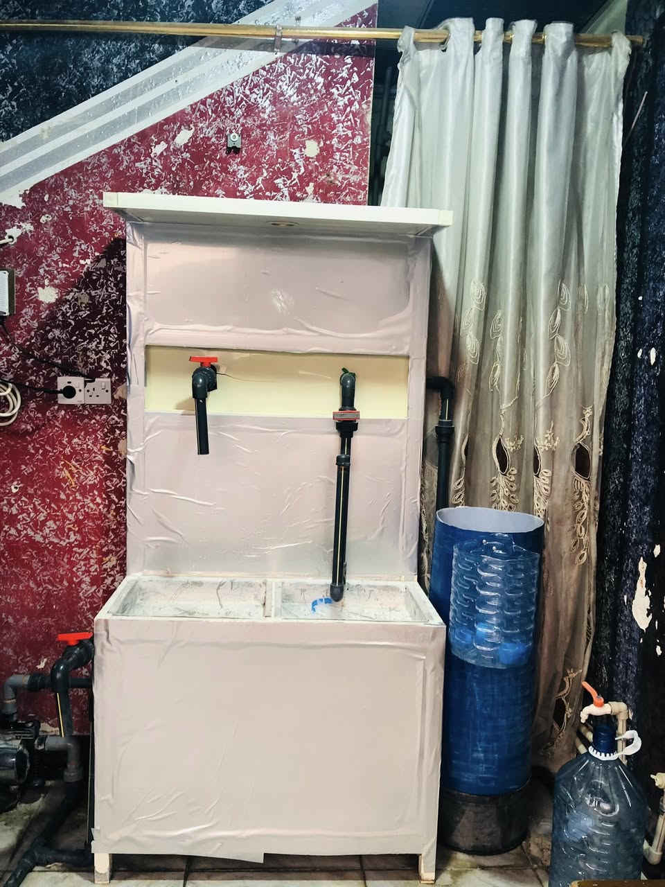 سلام عليكم محطه مياه ارو مكاني كركوك بيع مستعجل عليهه محطه نضيفه +تانكي 2+بطاله جدد ثنين *مبرين نضيف للستفسار ***********وتساب السعر 26ورقه وبيه محال
