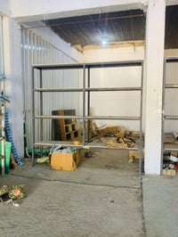 رفوف تسكام درجه اولى للبيع عدد٦ للاستفسار 07822814614