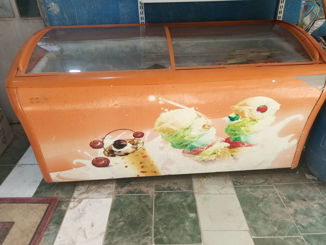 غراض محل للبيع مكاني بغداد كفاءات السيديه نظيفات وشغالات والحجم الكبير اتصال على هذا الرقم ***********
