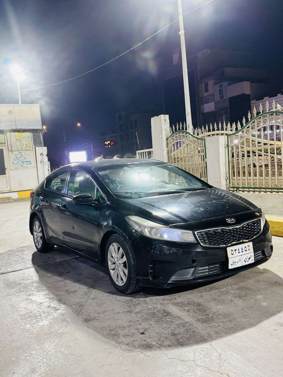 سلام عليكم 
كيا فورتي موديل 2017
رقم اربيل بسم شركه
ناشر سونار وصور الحادث 
لغد شاصي مكفولات
ماشيه 131
مكينه كير مكفولات كير AT
حداديه تخم تاير كله جديد
سعر 98$وبيه مجال 
مكان سياره بغداد الكاضميه 
رقم الهاتف
***********
