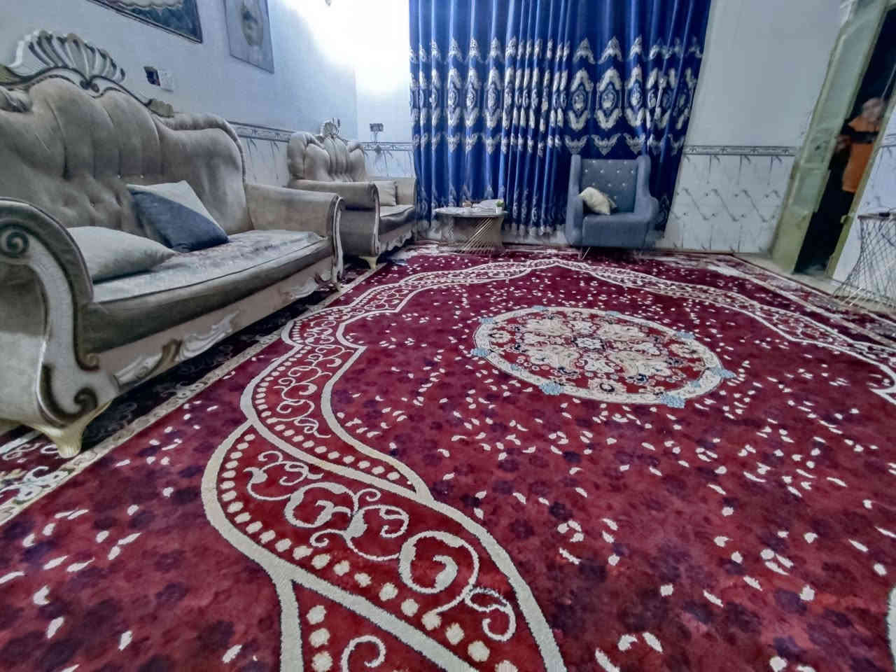 السلام عليكم  دار للبيع 200 متر طابق واحد جديد سند 25 كافت خدمات بغداد الكمالية كاع ابو رشاد بل بداية ***********
